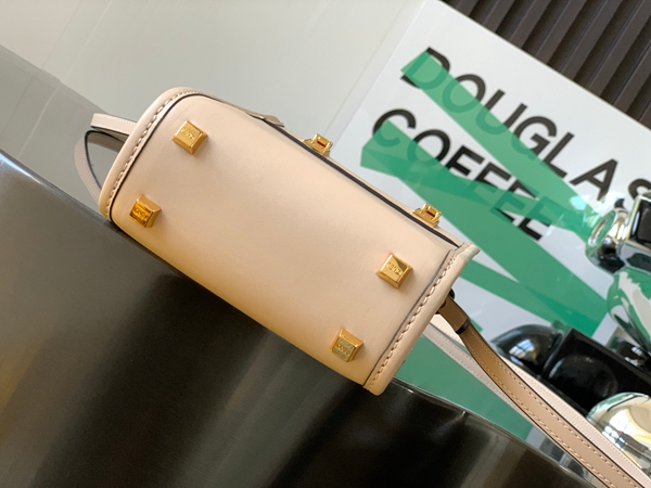 スーパーコピーブランドバッグ内部構造